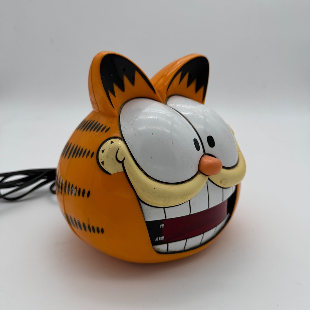 Vintage Sunbeam Garfield Cat Digital Alarm Clock Model 89230 Orange 90s Decor